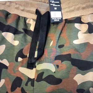 Ladies Loose Fit Joggers-Camouflage